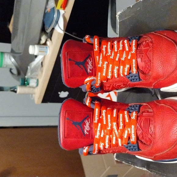 Jordan 4 retro Fiba (2019). Size 9.5m - Picture 3 of 7